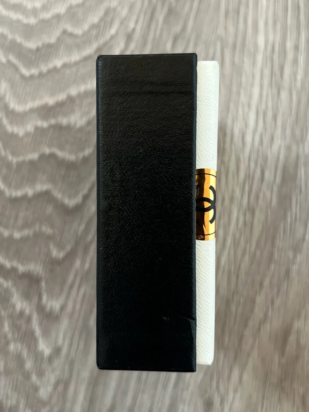 Chanel Box (BB339)
